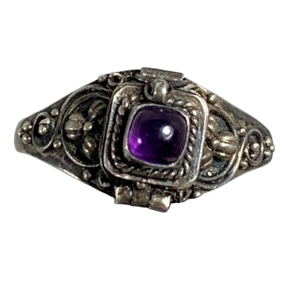 VTG 925 Silver Poison Spy Ring Cabochon Amethyst Ornate Filigree Design SZ 9.75 - Picture 1 of 8